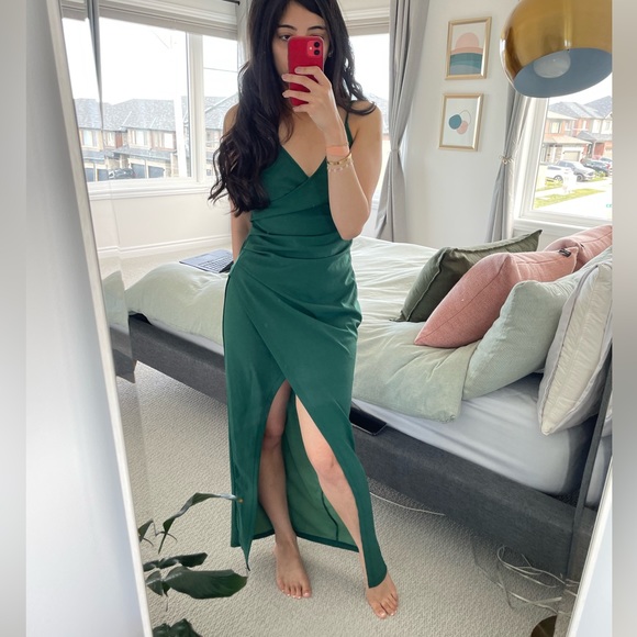 SOLD - SHEIN Petite Floor Length Dress - Picture 2 of 3